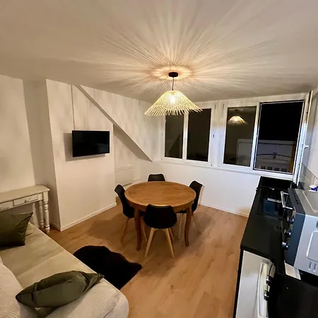 800 M Digue De Malo Apartment